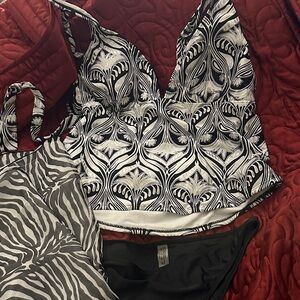 Black and White Patterned swimsuit